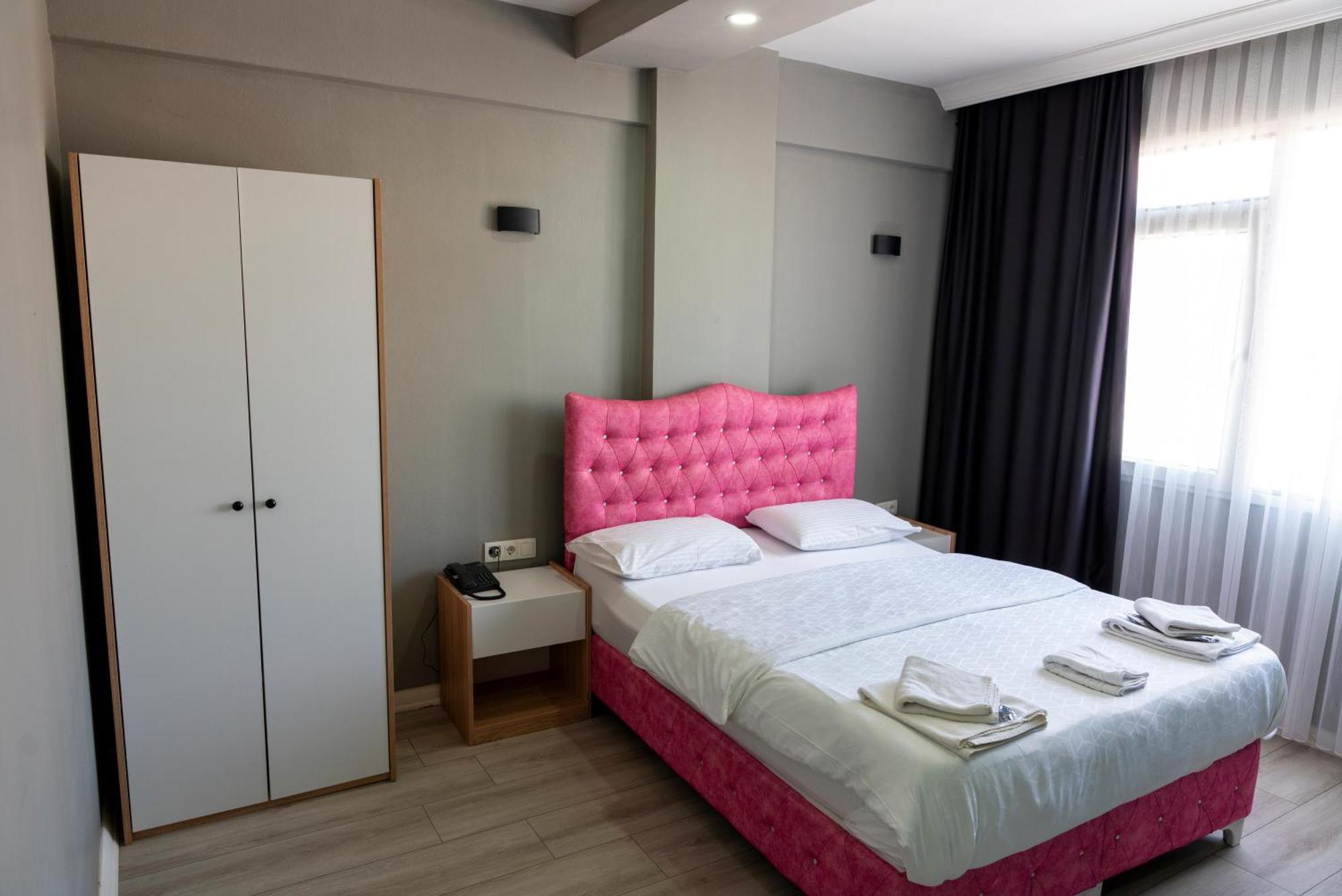 Hotel Rio's Airport 4*