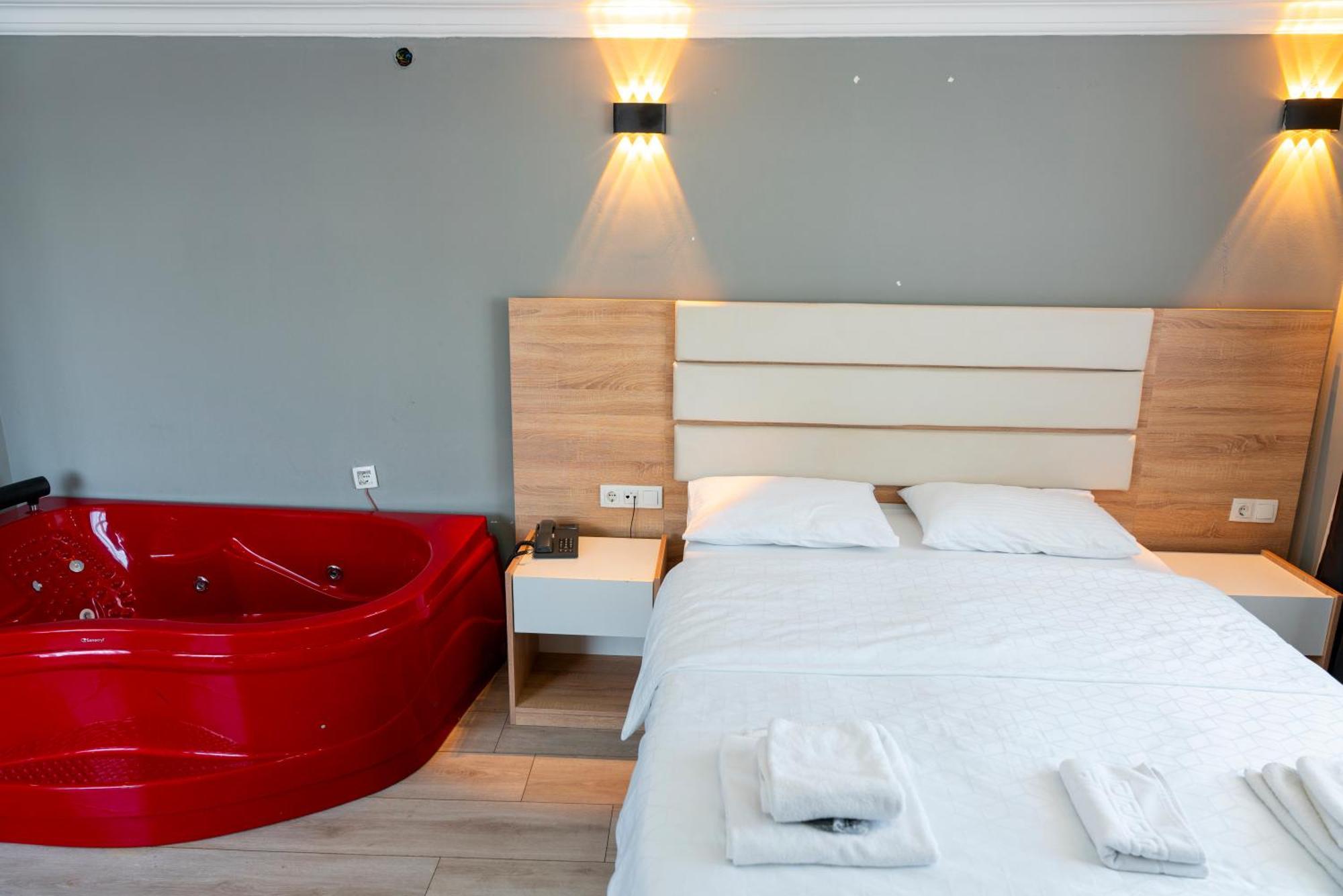 Hotel Rio's Airport 4*